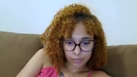 Snapshot of queengeek777 chatting on 04.10.26 Domina Moon online show from 04.10.26