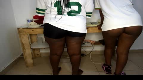 Nina online show from 03.31.26