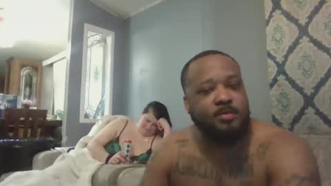 Snapshot of queenking55 chatting on 02.20.25 Queen N King Fun Night online show from 02.20.25