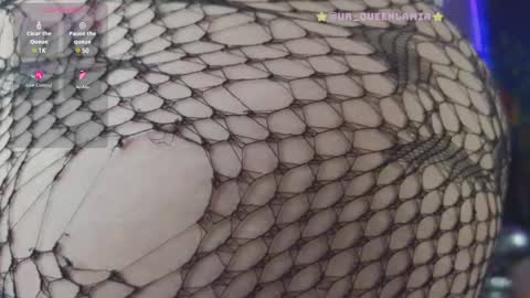 Snapshot of queenlamia chatting on 02.05.25  Taurus online show from 02.05.25