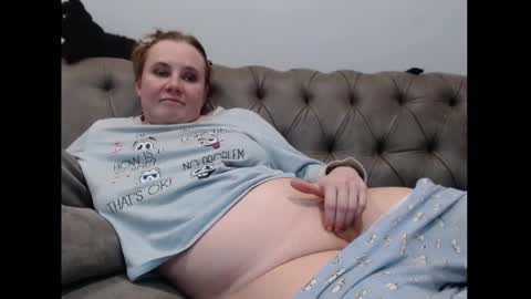 Snapshot of queenmymind chatting on 01.26.25 queenmymind online show from 01.26.25