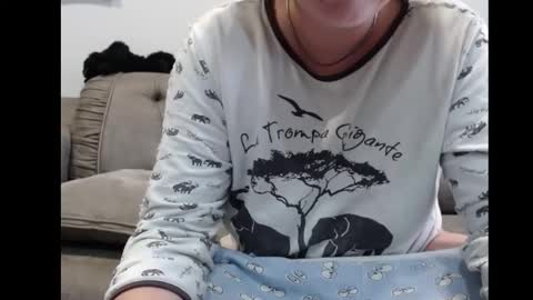 Snapshot of queenmymind chatting on 10.13.25 queenmymind online show from 10.13.25