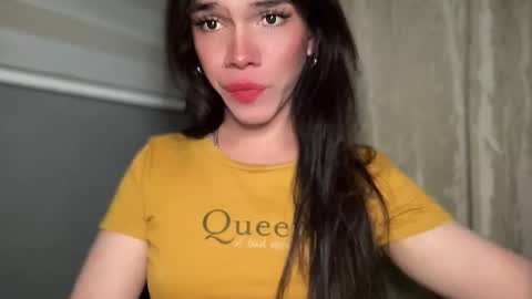 Snapshot of queenn_xxx chatting on 05.31.26 QUEEN online show from 05.31.26