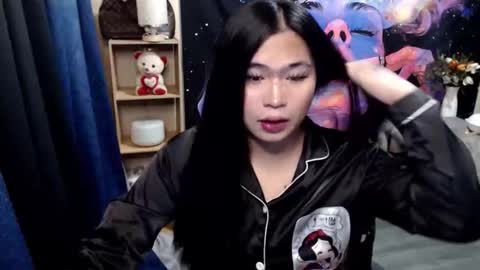 Snapshot of queenofcum169xx chatting on 11.13.25 Mikka online show from 11.13.25