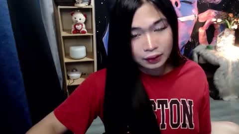 Snapshot of queenofcum169xx chatting on 11.14.25 Mikka online show from 11.14.25