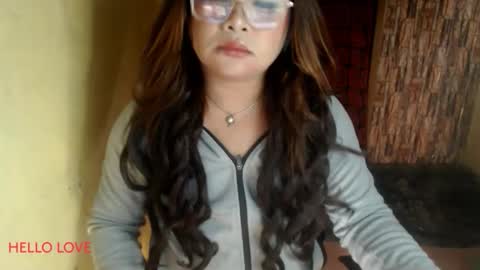 Snapshot of queenofdominant chatting on 10.12.25 kesh online show from 10.12.25