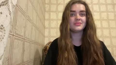 Snapshot of queenofdreams_2029 chatting on 06.10.26 Madison online show from 06.10.26