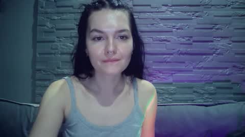 Snapshot of queenofmodels chatting on 01.06.26 QueenOfModels online show from 01.06.26