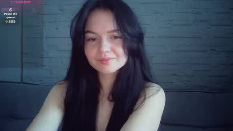 Snapshot of queenofmodels chatting on 02.14.26 QueenOfModels online show from 02.14.26