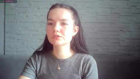 Snapshot of queenofmodels chatting on 02.16.26 QueenOfModels online show from 02.16.26