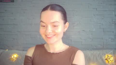 Snapshot of queenofmodels chatting on 04.02.26 QueenOfModels online show from 04.02.26