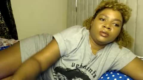 Snapshot of queenofsouls chatting on 09.23.25 . online show from 09.23.25