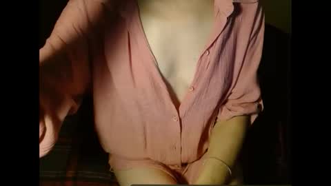 queenoftenderness online show from 02.04.25