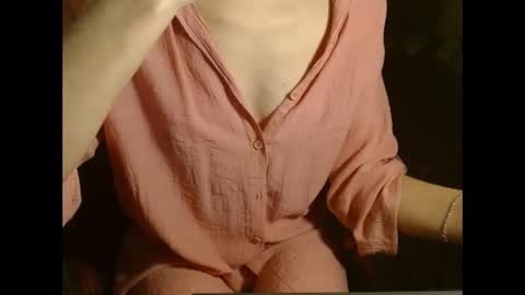 queenoftenderness online show from 02.27.25