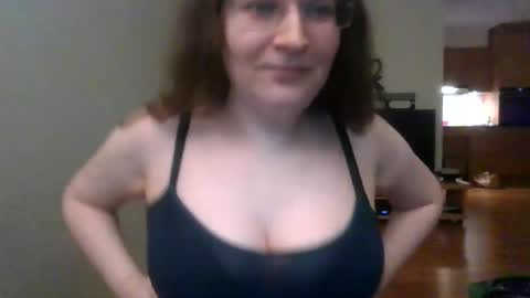 queenofthenights online show from 04.16.26