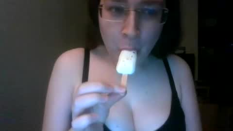 Snapshot of queenofthenights chatting on 06.13.26 queenofthenights online show from 06.13.26