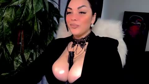 I am online every day from 1800 - 0100 online show from 07.15.26