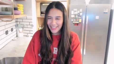 Snapshot of queenv66 chatting on 02.02.25 Val - online show from 02.02.25