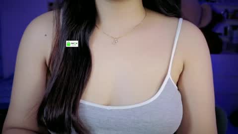 Snapshot of quest_queen chatting on 07.31.26 zaara online show from 07.31.26
