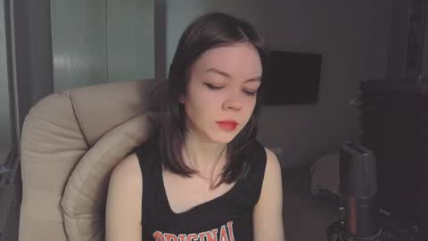 Snapshot of quietluxury chatting on 05.31.26 quietluxury online show from 05.31.26