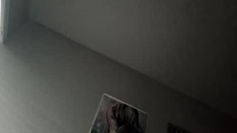 Snapshot of quindre chatting on 10.05.25 quindre online show from 10.05.25