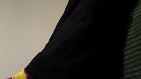 Snapshot of quindre chatting on 10.08.25 quindre online show from 10.08.25