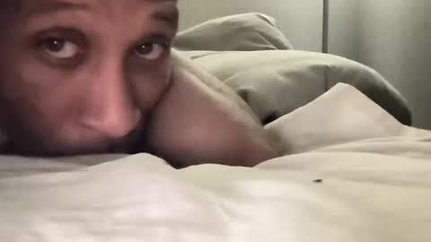 Snapshot of quindre chatting on 10.12.25 quindre online show from 10.12.25