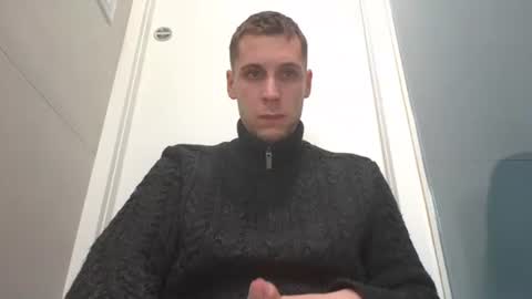 Snapshot of qwerty96cuck96 chatting on 12.28.24 qwerty96cuck96 online show from 12.28.24