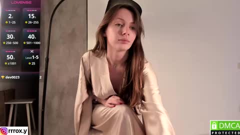 Snapshot of r00xvel chatting on 02.14.25 r00xvel online show from 02.14.25