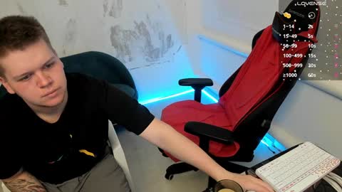 Snapshot of raamos chatting on 12.12.24 Nikita online show from 12.12.24