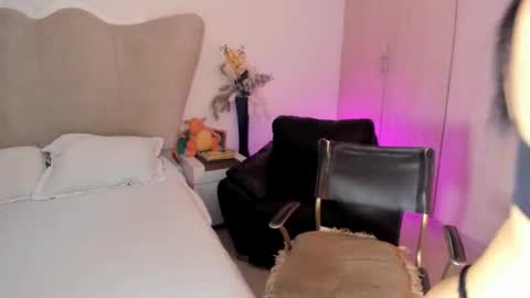 natalia  -  online show from 10.21.25