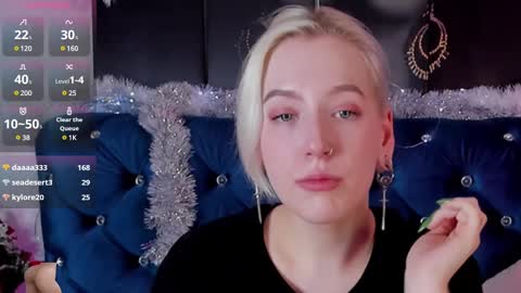 Snapshot of rachelcart chatting on 12.23.24 RachelCart online show from 12.23.24