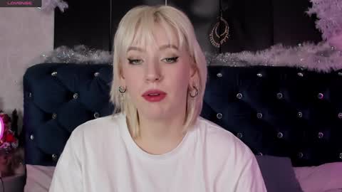 Snapshot of rachelcart chatting on 01.15.25 RachelCart online show from 01.15.25