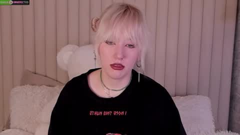 Snapshot of rachelcart chatting on 09.13.25 RachelCart online show from 09.13.25