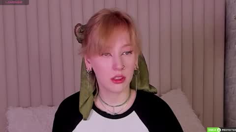 Snapshot of rachelcart chatting on 09.29.25 RachelCart online show from 09.29.25