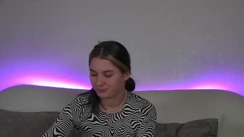 RachellSimpson online show from 03.12.25