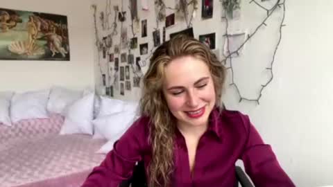 Snapshot of rachelpersch chatting on 07.06.26 Sophie online show from 07.06.26