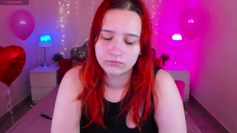 Snapshot of rachelpirce chatting on 02.11.25 Rachel online show from 02.11.25