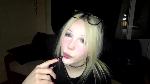 Snapshot of rachelvegax chatting on 03.25.26 Lily online show from 03.25.26