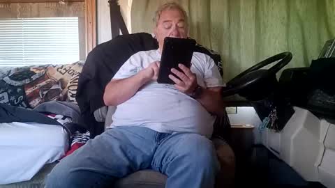 Radioman for fun online show from 04.23.26
