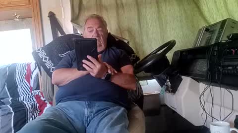 Radioman for fun online show from 04.27.26