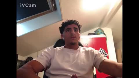 Snapshot of raes69 chatting on 09.30.25 raes online show from 09.30.25