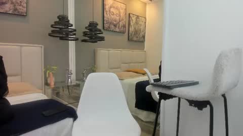 Snapshot of raf__koons chatting on 07.23.26 Raf Koons online show from 07.23.26