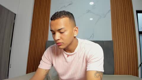 Snapshot of rafa_cruz chatting on 10.18.25 rafa_cruz online show from 10.18.25