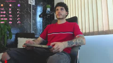R A F A E L online show from 04.25.26