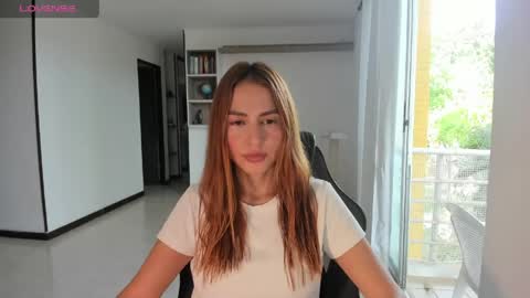 Snapshot of rainbow_jenny chatting on 05.27.26 Jennyindependent model . online show from 05.27.26