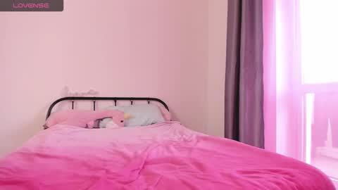 Snapshot of rainbowpony420 chatting on 10.29.25 Joline and Alexa online show from 10.29.25