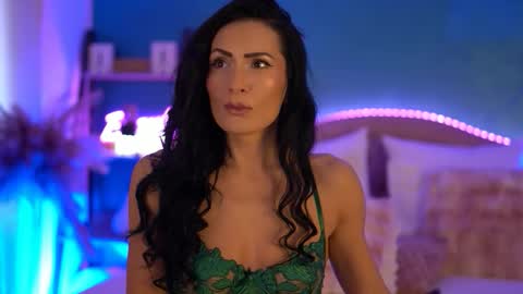 RaisaVawn online show from 02.16.26