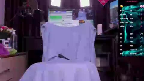 Laura online show from 03.10.25