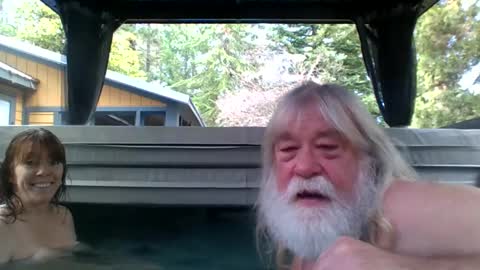 67 and 21 couple online show from 11.20.25